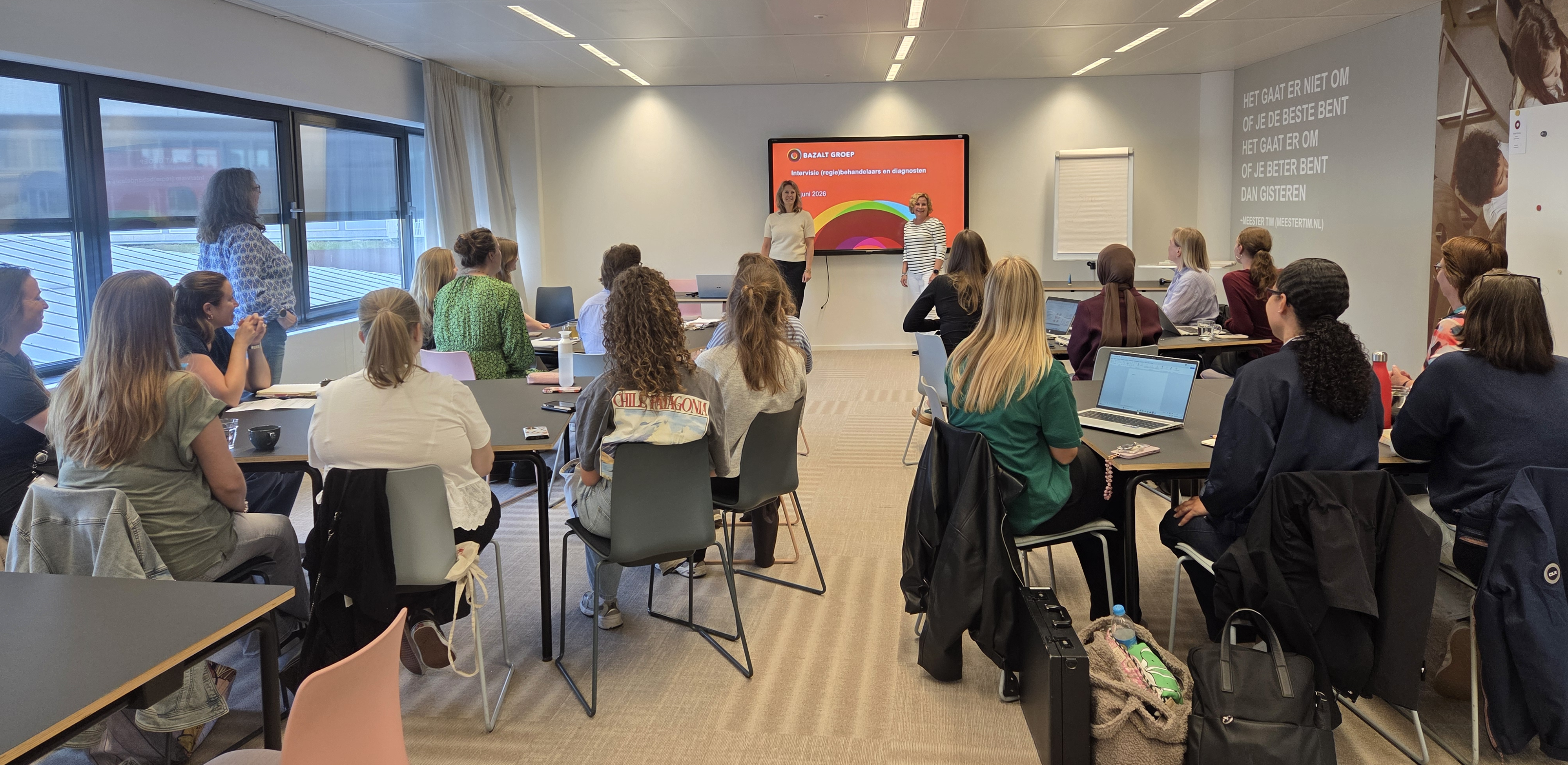 Foto van een intervisiebijeenkomst van de Bazalt Groep
